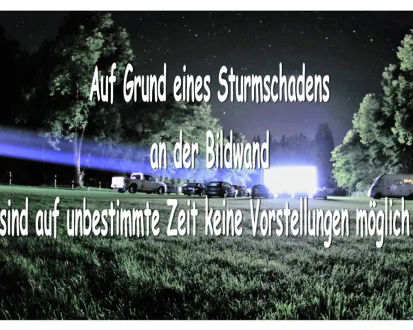 Autokino Koserow: Sturm beschädigte die Leinwand. Keine Vorstellungen möglich.