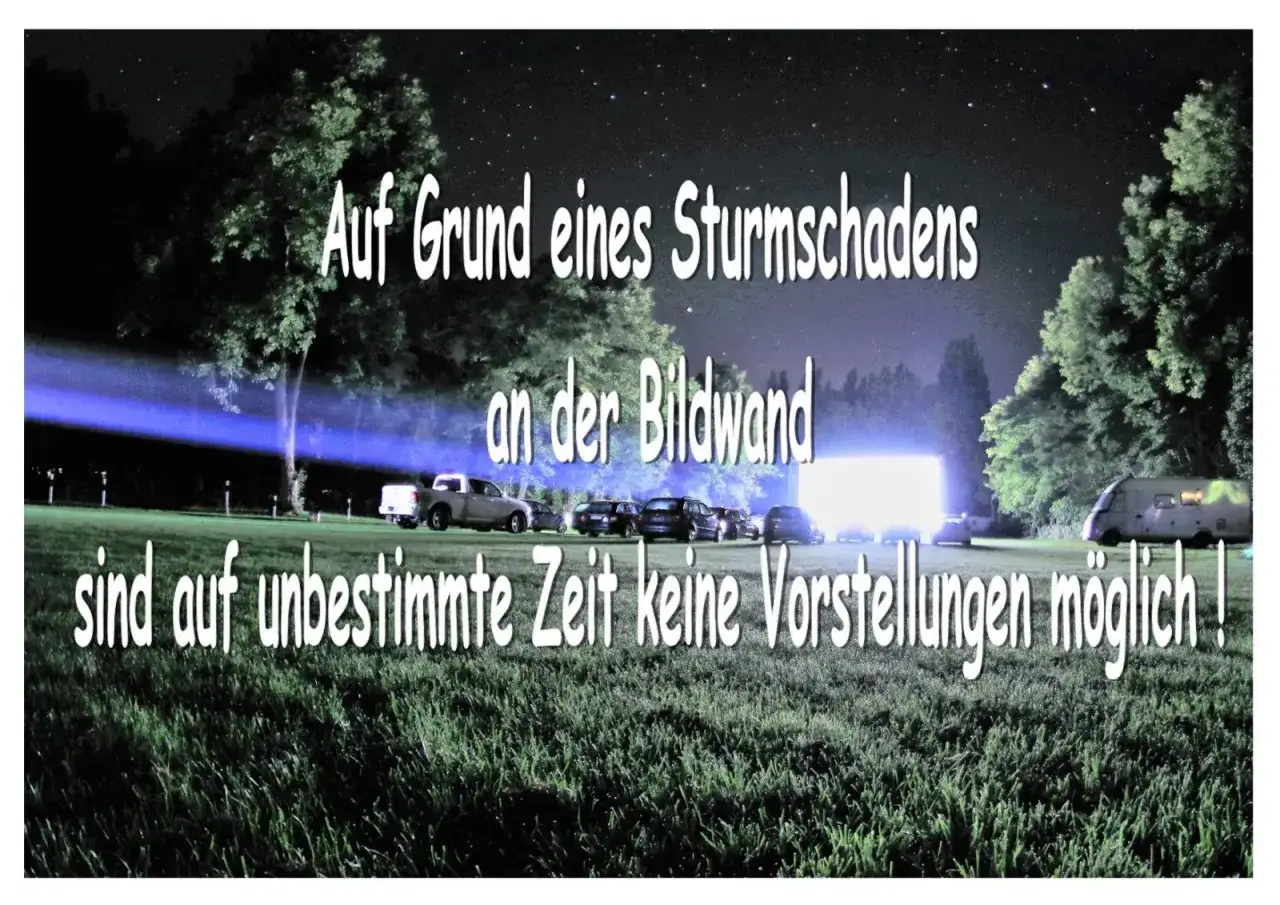 Autokino Koserow: Sturm besch&auml;digte die Leinwand. Keine Vorstellungen m&ouml;glich.